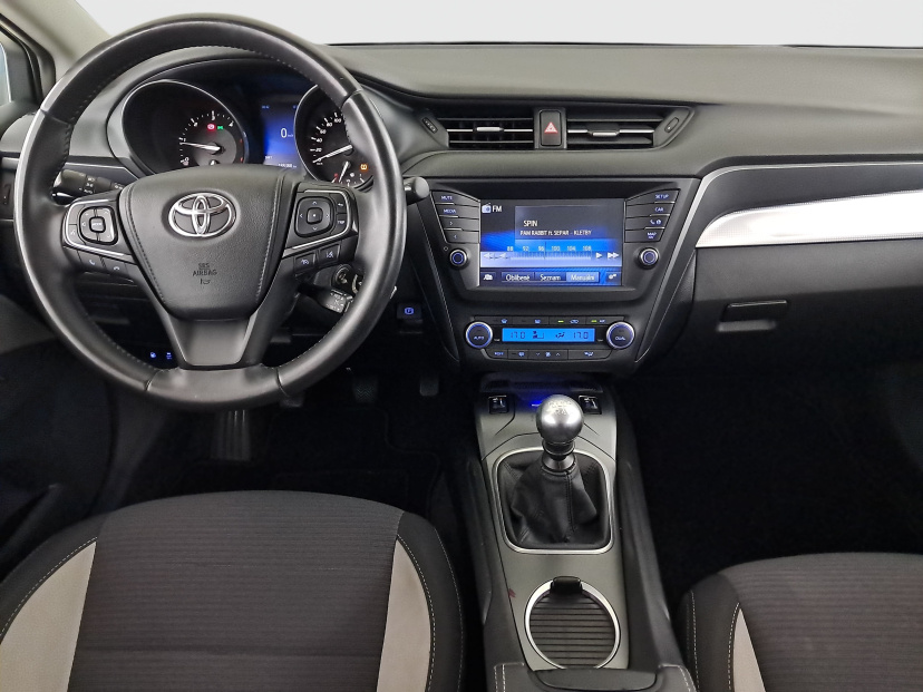 Toyota Avensis, 2016
