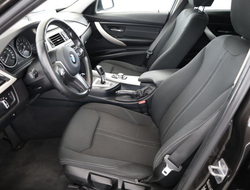 BMW 3, 2016