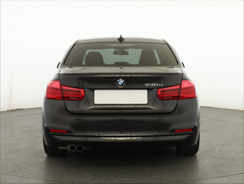 BMW 3, 2016