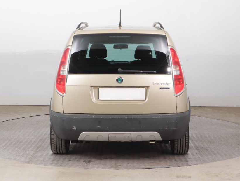 Škoda Roomster, 2011