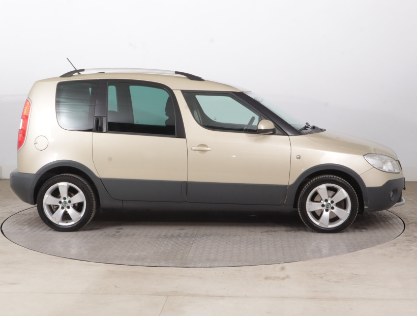 Škoda Roomster, 2011