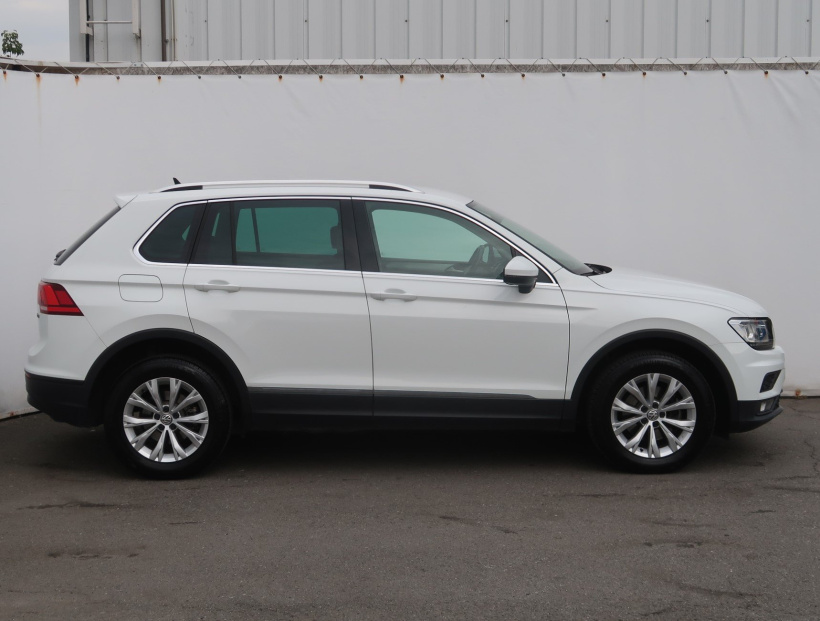 Volkswagen Tiguan, 2019