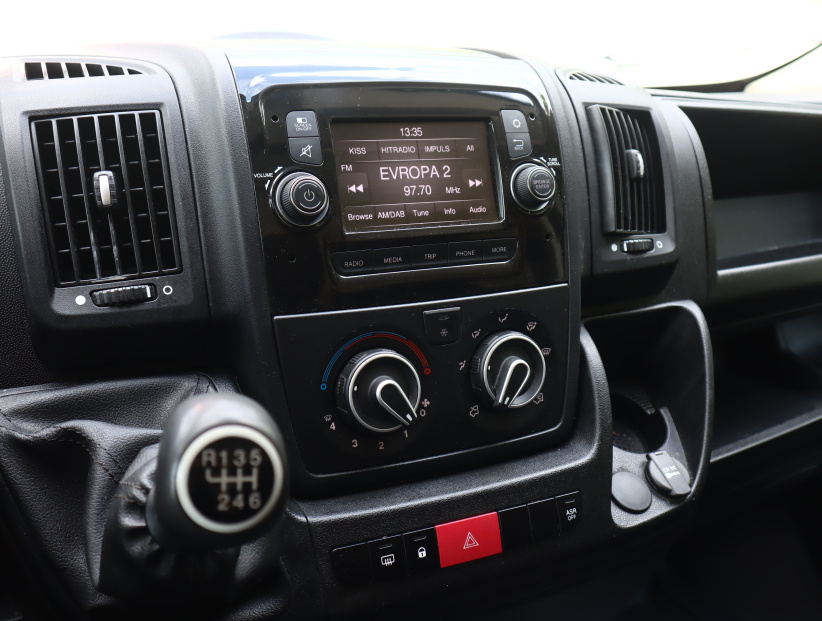Peugeot Boxer, 2014