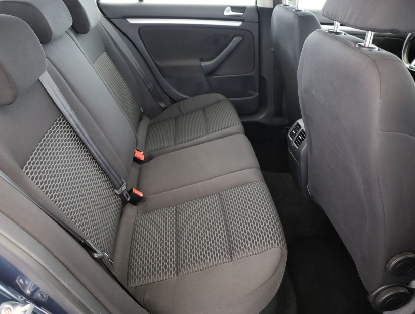 Volkswagen Golf, 2010