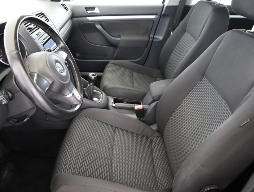 Volkswagen Golf, 2010