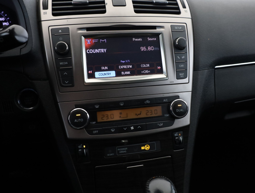 Toyota Avensis, 2013