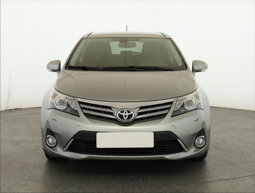 Toyota Avensis, 2013