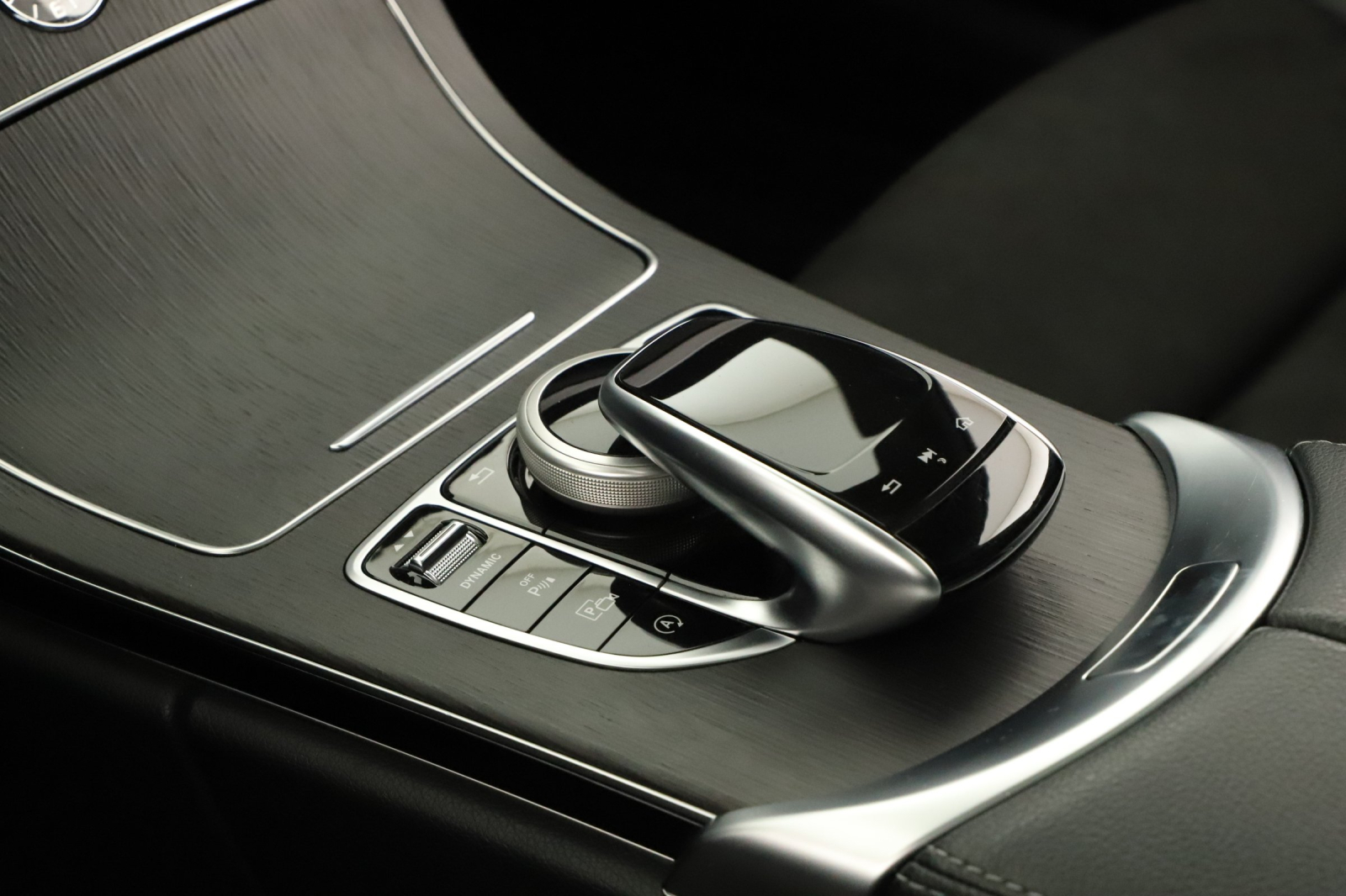 Mercedes-Benz C - 2021