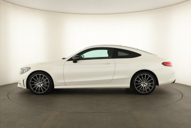 Mercedes-Benz C - 2021