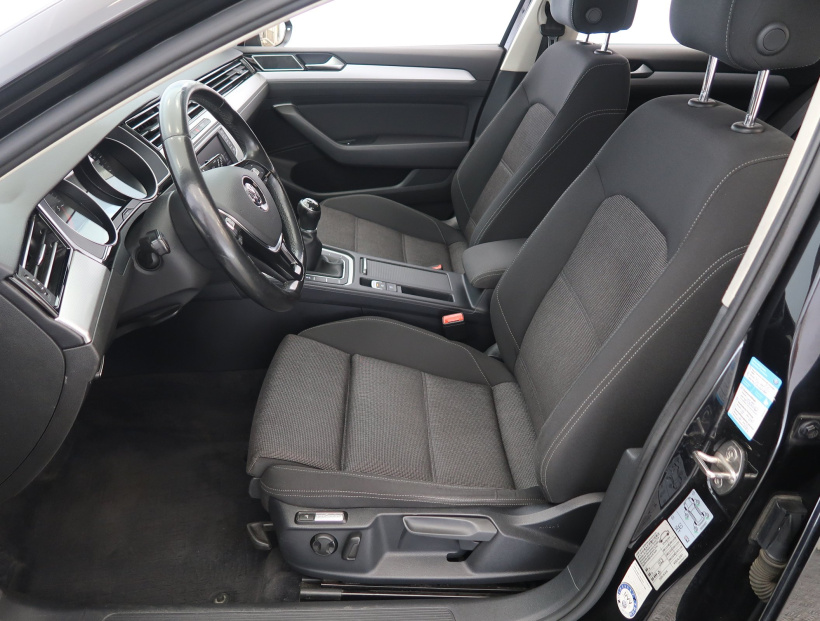 Volkswagen Passat, 2015