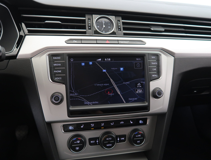 Volkswagen Passat, 2015