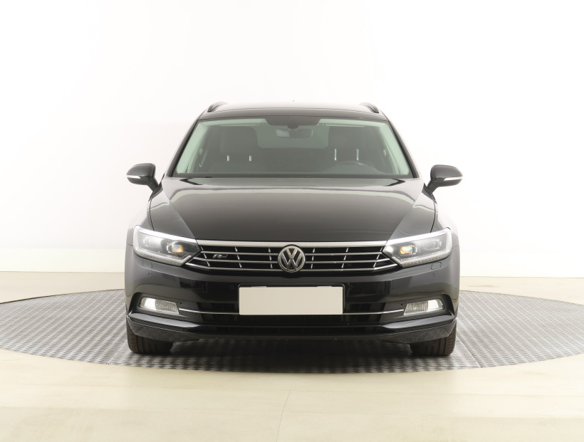 Volkswagen Passat, 2015