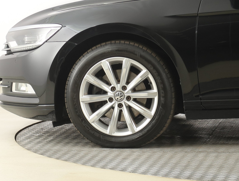 Volkswagen Passat, 2015