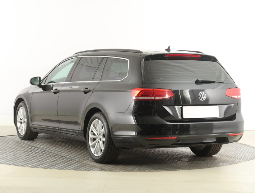 Volkswagen Passat, 2015