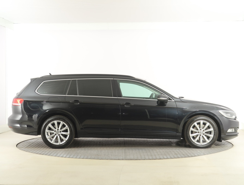 Volkswagen Passat, 2015