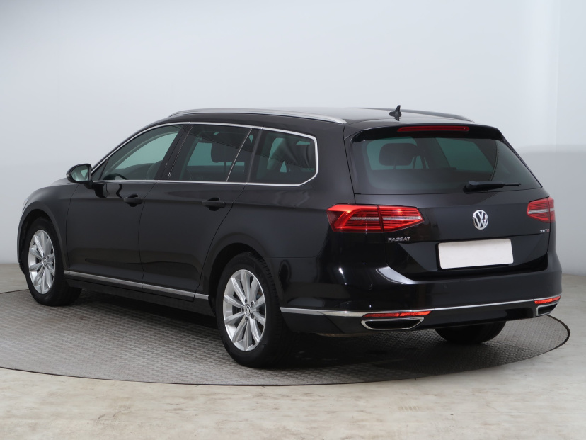 Volkswagen Passat, 2018
