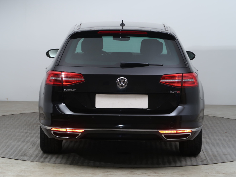 Volkswagen Passat, 2018