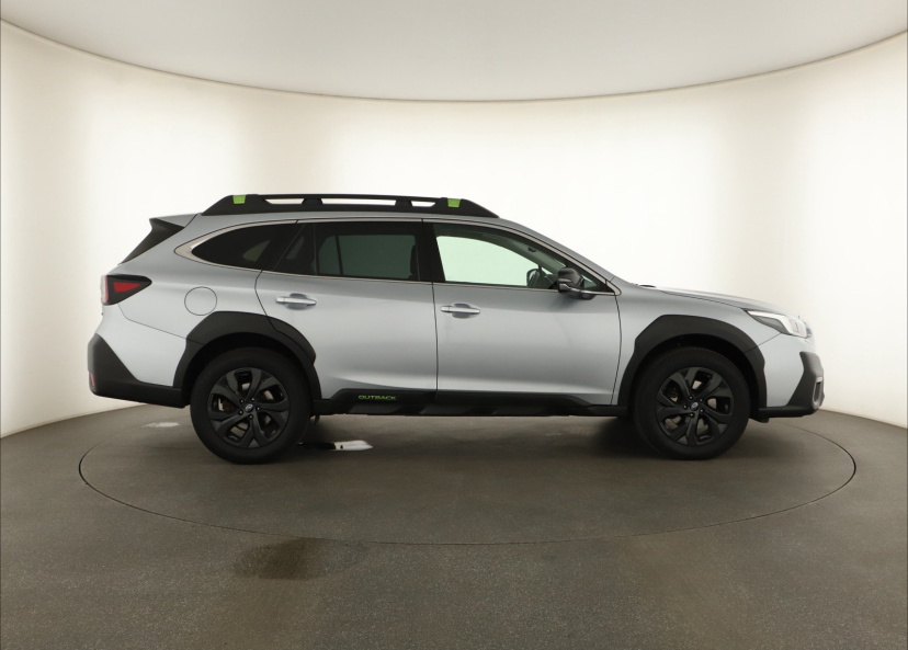 Subaru Outback, 2022