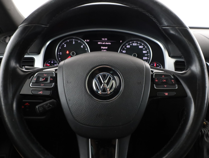 Volkswagen Touareg, 2011