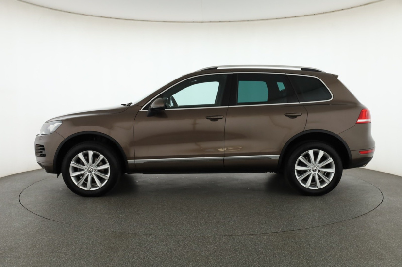 Volkswagen Touareg, 2011