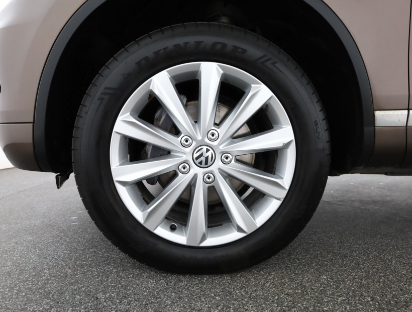 Volkswagen Touareg, 2011