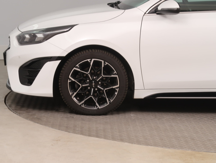 Kia ProCeed, 2022