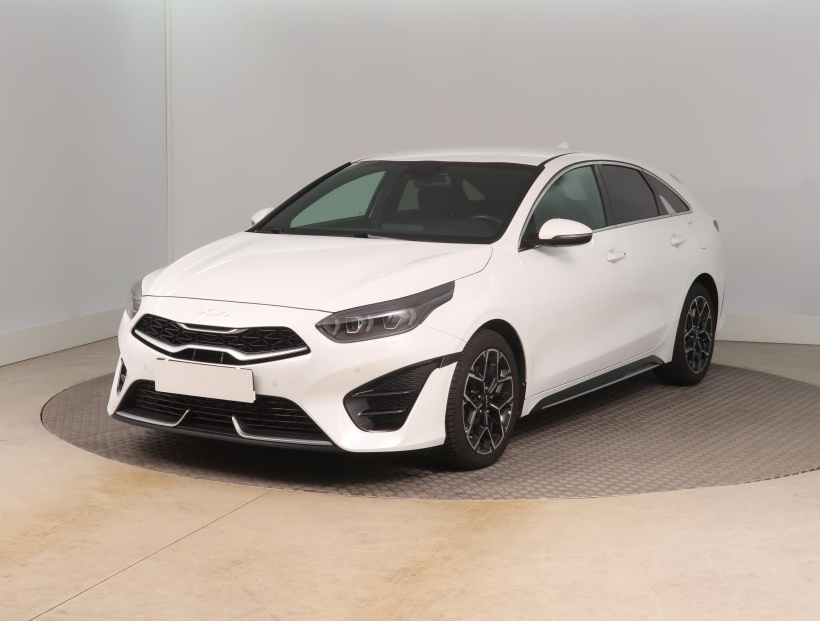 Kia ProCeed, 2022