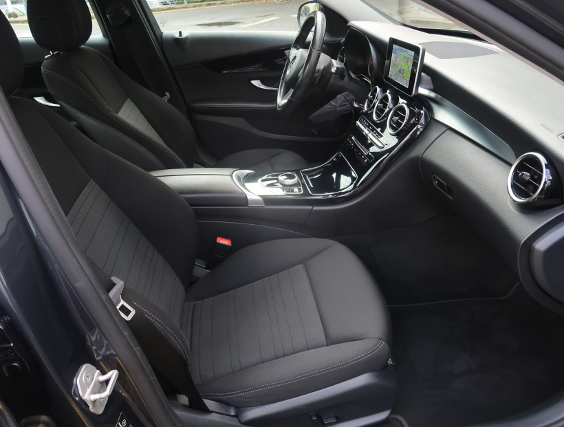Mercedes-Benz C, 2015