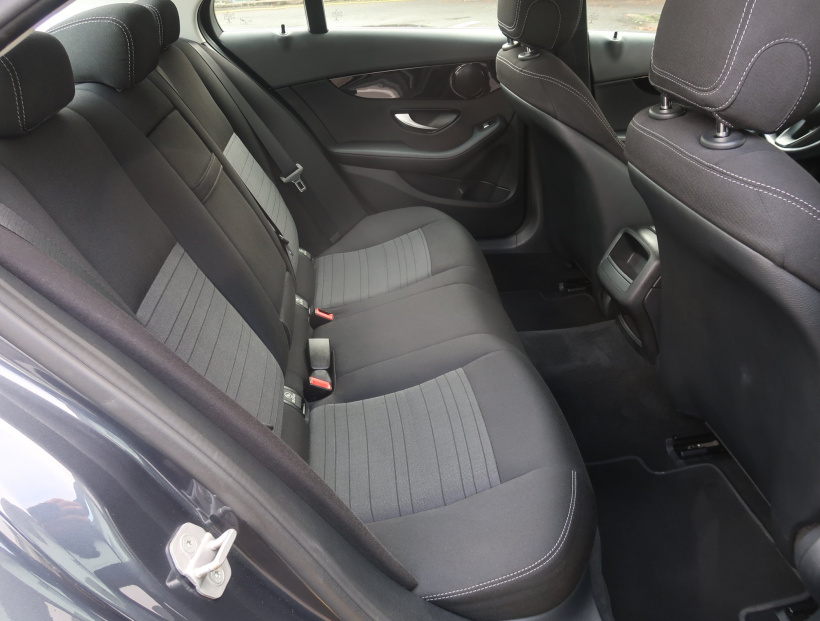 Mercedes-Benz C, 2015