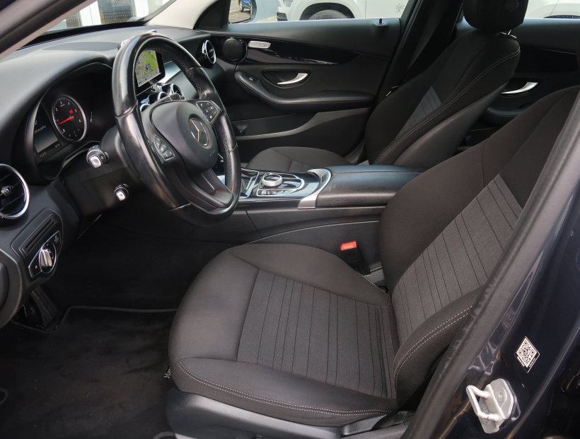 Mercedes-Benz C, 2015