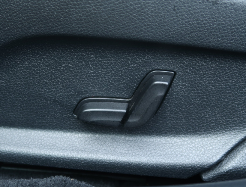 Mercedes-Benz C, 2015