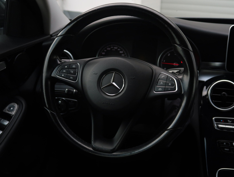 Mercedes-Benz C, 2015