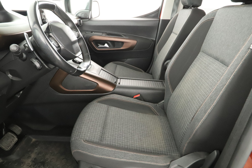 Peugeot Rifter, 2020