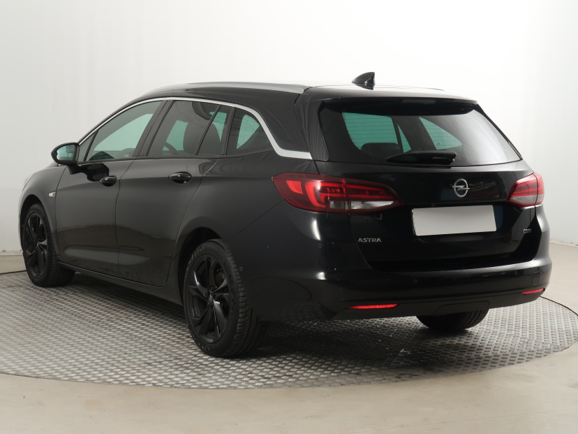 Opel Astra, 2017