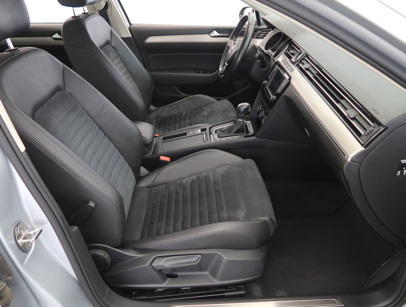 Volkswagen Passat, 2016