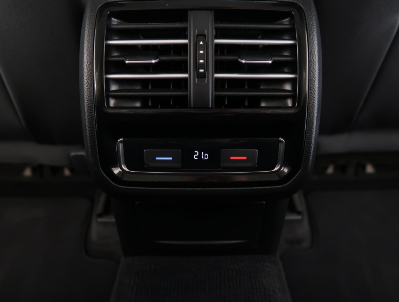 Volkswagen Passat, 2016