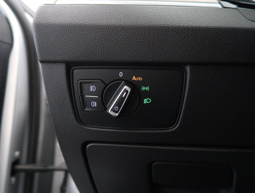 Volkswagen Passat, 2016