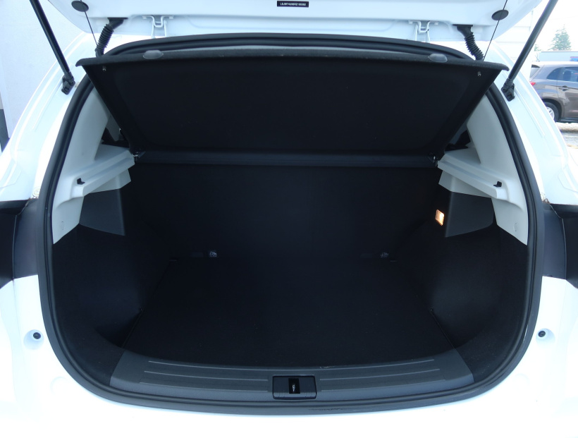 MG ZS SUV, 2024