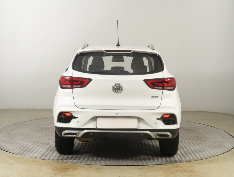 MG ZS SUV, 2024