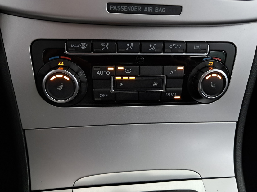 Volkswagen Passat, 2010