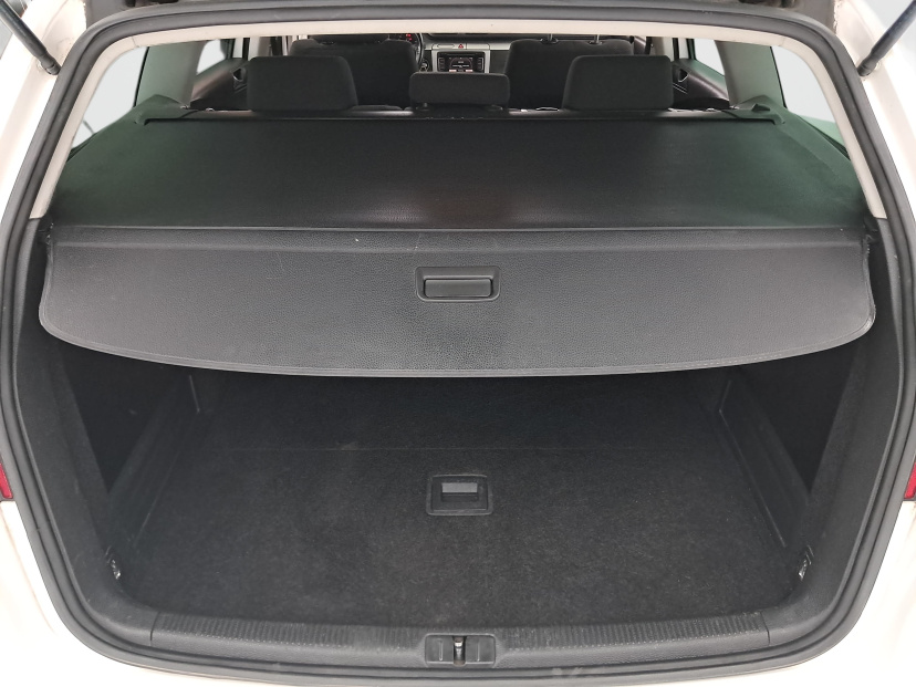 Volkswagen Passat, 2010