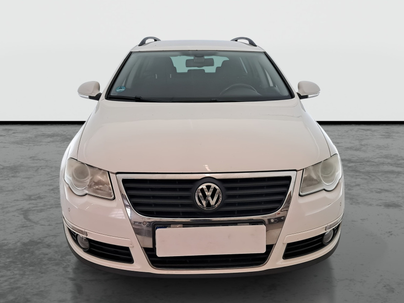 Volkswagen Passat, 2010