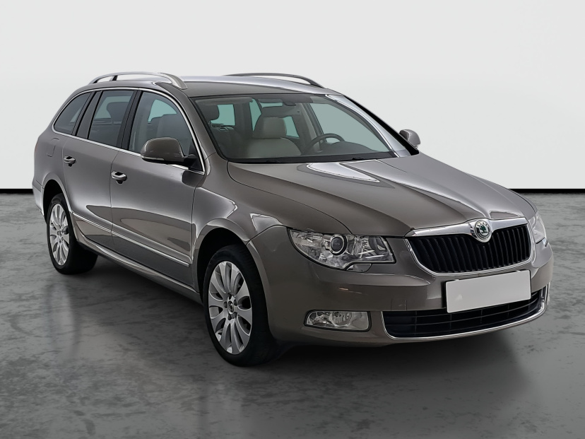 Škoda Superb, 2011