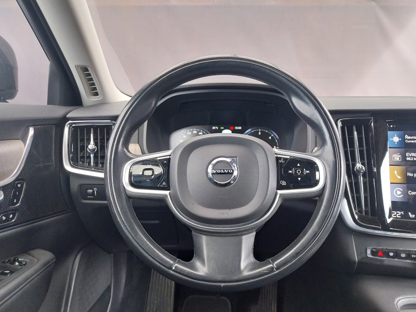 Volvo V90 Cross Country, 2021