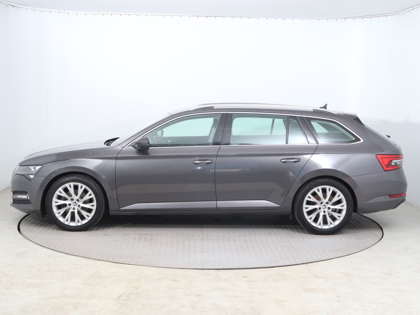 Škoda Superb, 2022