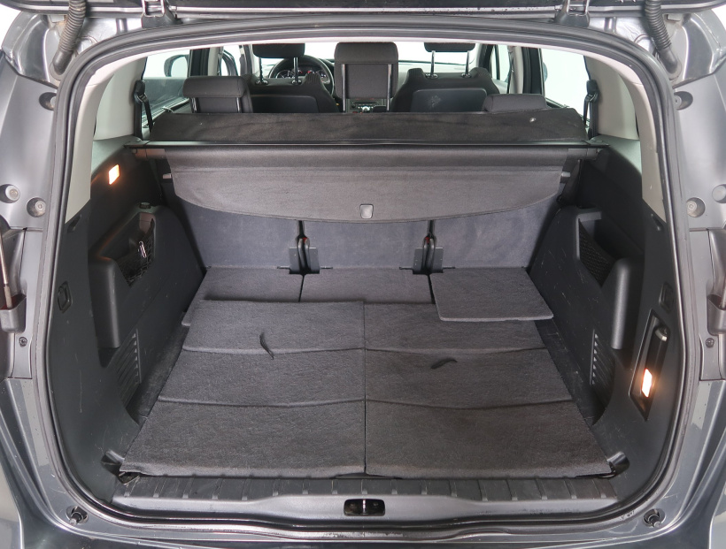 Peugeot 5008, 2010