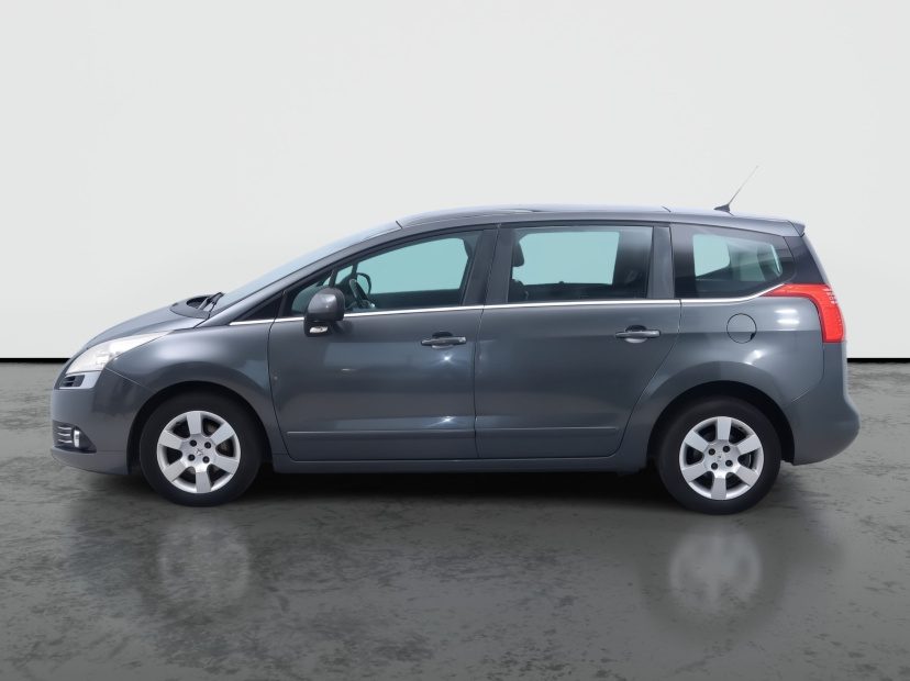 Peugeot 5008, 2010