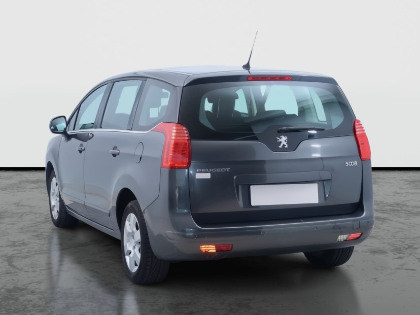 Peugeot 5008, 2010