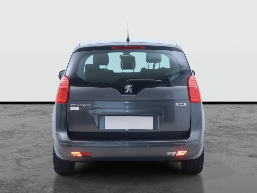 Peugeot 5008, 2010
