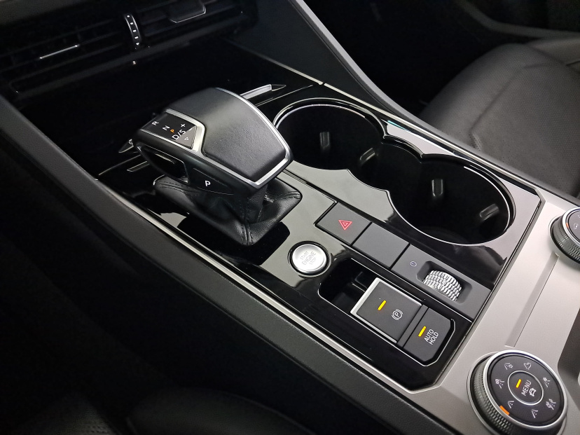 Volkswagen Touareg, 2018
